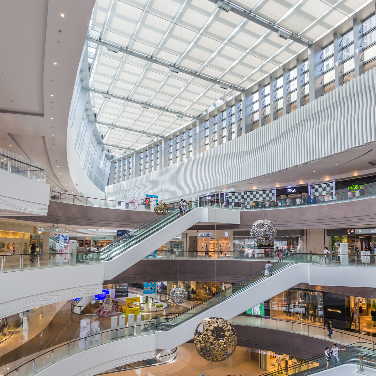 Magazyn Biogo - nieetyczne parktyki w fast fashion - zmieniajzbiogo.pl Magazyn Biogo - ciemna strona fast fashion - zmieniajzbiogo.pl