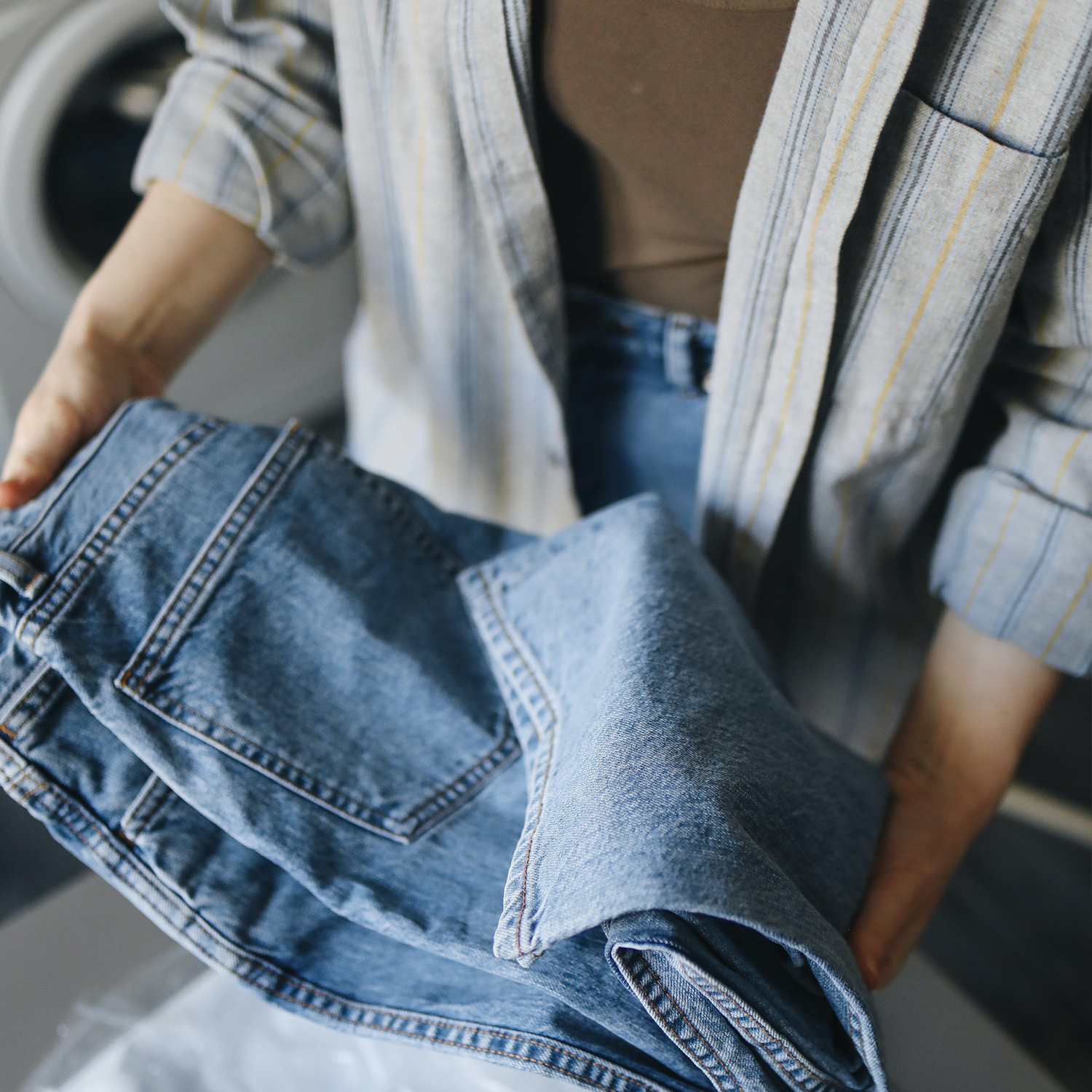 Magazyn Biogo - Nie pierz ubrań zbyt często - zmieniajzbiogo.pl Magazyn Biogo - Tkaniny – jak o nie dbać, by zostały z nami na dłużej - zmieniajzbiogo.pl