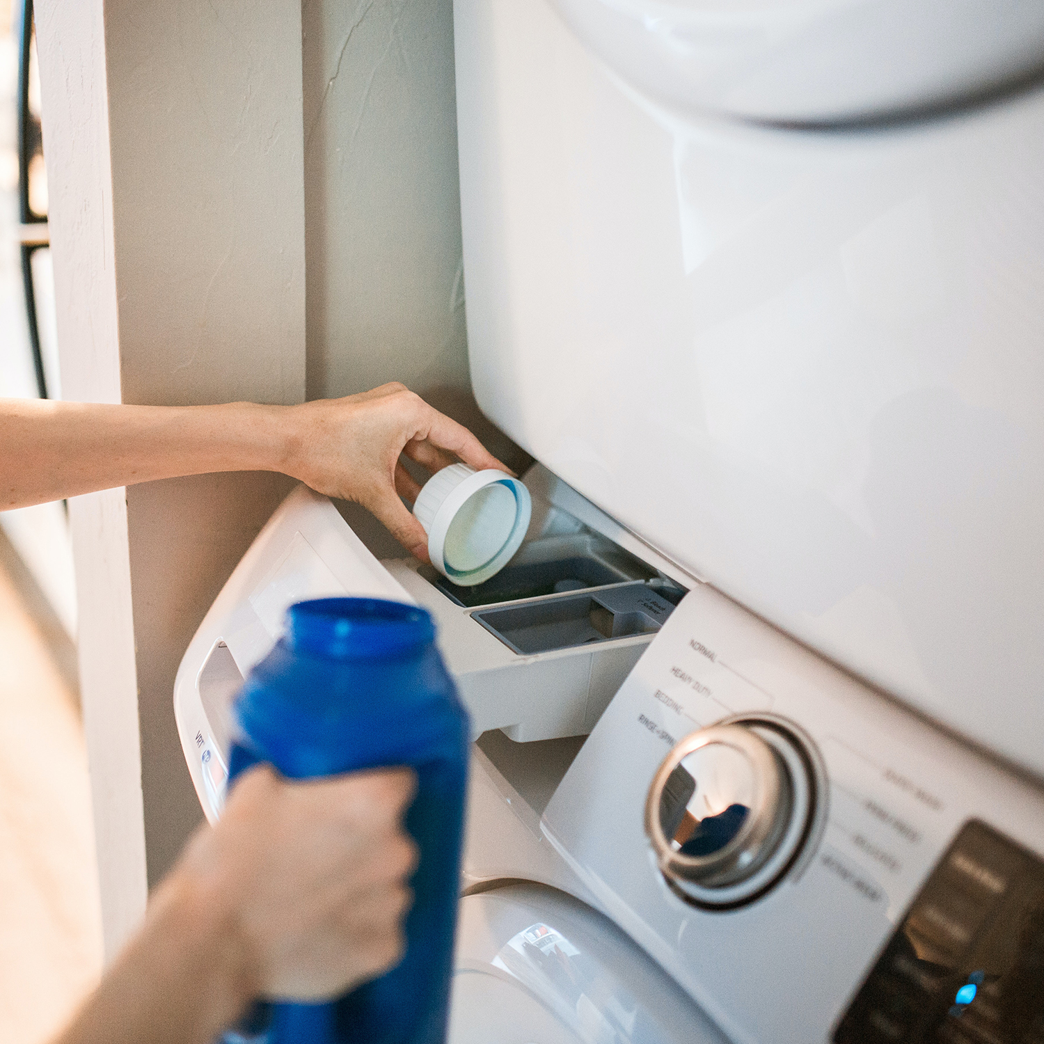 Magazyn Biogo - Więcej detergentu to niekoniecznie lepsza skuteczność - zmieniajzbiogo.pl Magazyn Biogo - Tkaniny – jak o nie dbać, by zostały z nami na dłużej - zmieniajzbiogo.pl